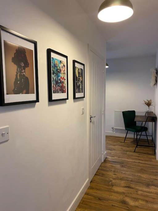 Luxury Riverfront Apartment Newport  Esterno foto