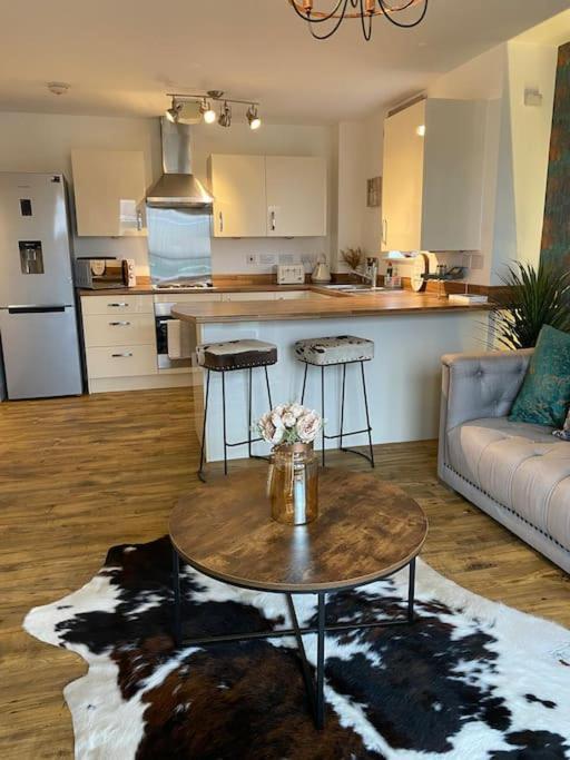 Luxury Riverfront Apartment Newport  Esterno foto
